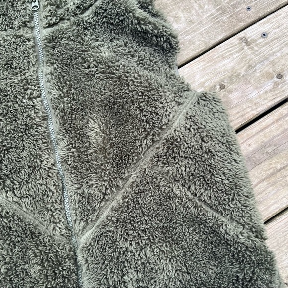 ZYIA Green Fuzzy Hooded Teddy Bear Vest Full Zip XL - Picture 2 of 11